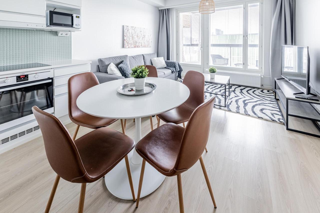 Sleepwell Apartments Niittykumpu 12 - Metro, 15 Min From Helsinki City エスポー エクステリア 写真
