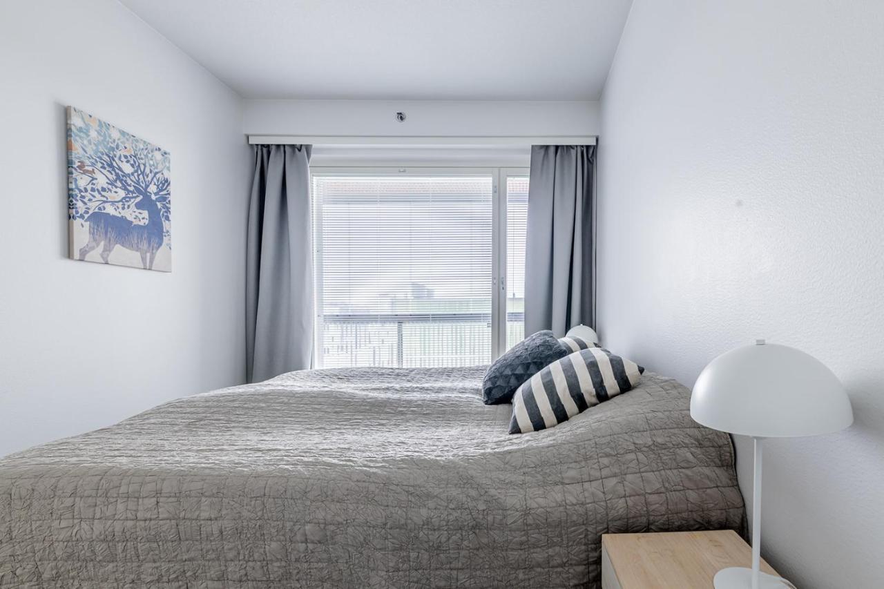 Sleepwell Apartments Niittykumpu 12 - Metro, 15 Min From Helsinki City エスポー エクステリア 写真