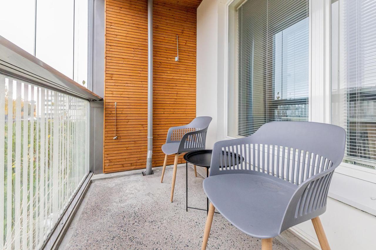 Sleepwell Apartments Niittykumpu 12 - Metro, 15 Min From Helsinki City エスポー エクステリア 写真