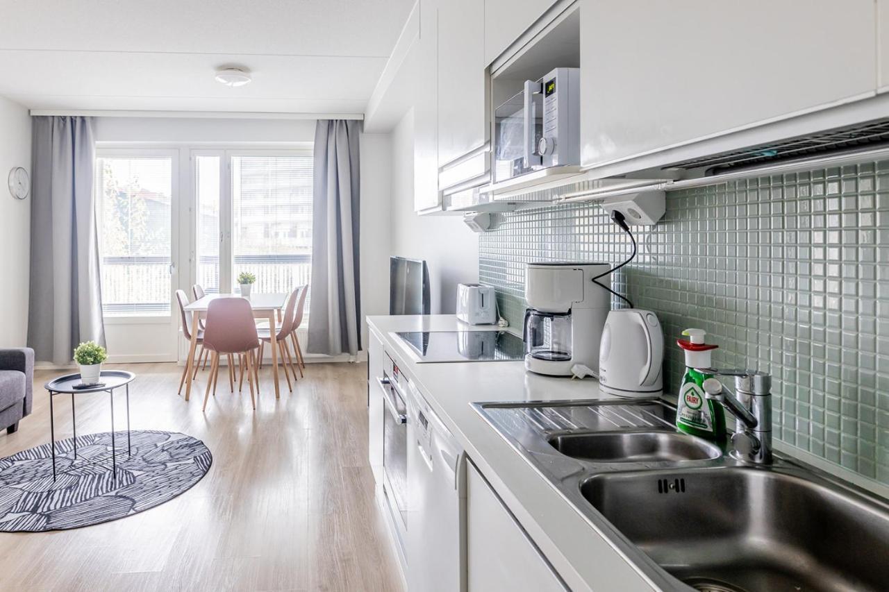 Sleepwell Apartments Niittykumpu 12 - Metro, 15 Min From Helsinki City エスポー エクステリア 写真