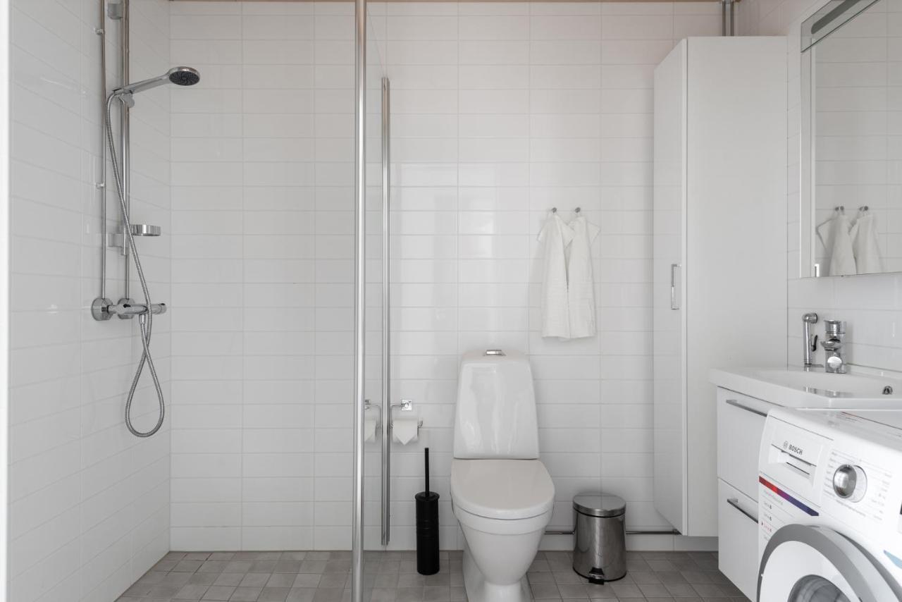 Sleepwell Apartments Niittykumpu 12 - Metro, 15 Min From Helsinki City エスポー エクステリア 写真